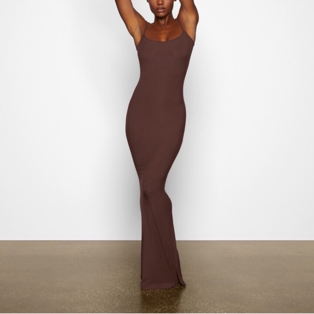 Beautiful Elegant Brown Maxi Dress.NWOT